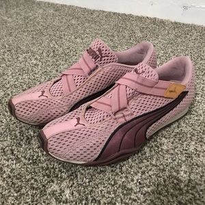 Puma Sneakers